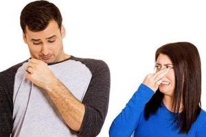 remedios para eliminar el mal olor corporal